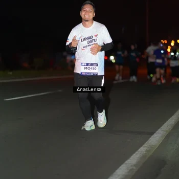 Runner Photo 7638099