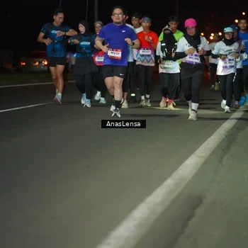 Runner Photo 7638123