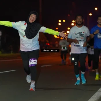 Runner Photo 7638177