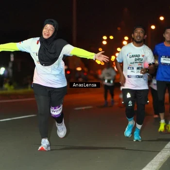 Runner Photo 7638181