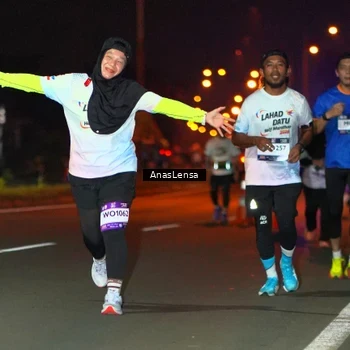 Runner Photo 7638182