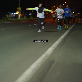Runner Photo 7638184