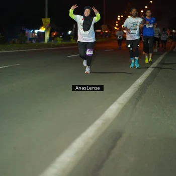 Runner Photo 7638190