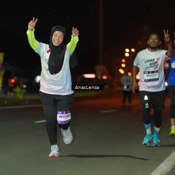Runner Photo 7638195