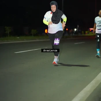 Runner Photo 7638206