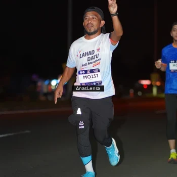 Runner Photo 7638210
