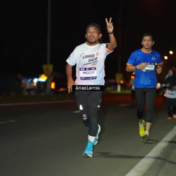 Runner Photo 7638216
