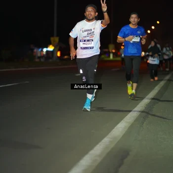 Runner Photo 7638218
