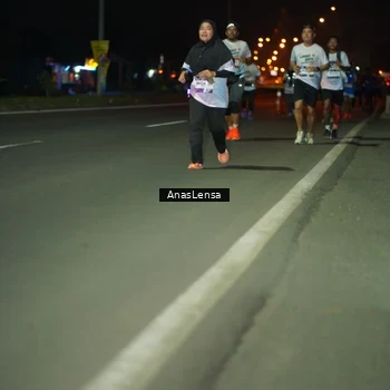 Runner Photo 7638240