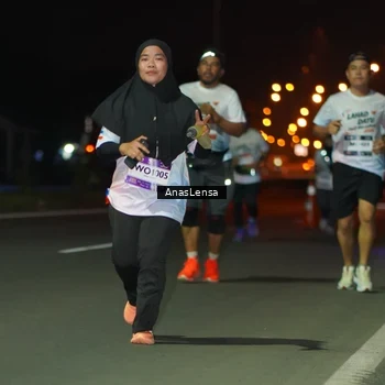 Runner Photo 7638242