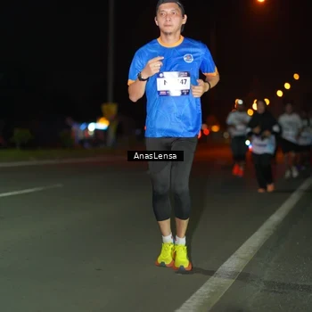 Runner Photo 7638243