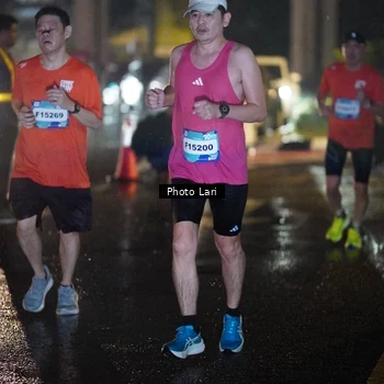 Runner Photo 7638249