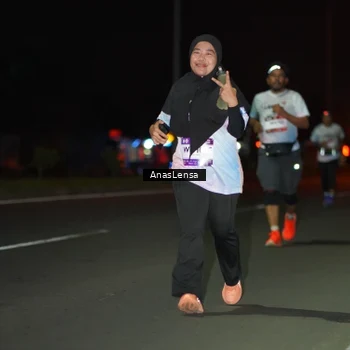 Runner Photo 7638254