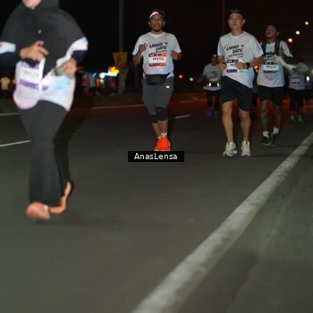 Runner Photo 7638256