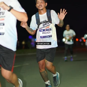 Runner Photo 7638284