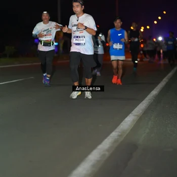 Runner Photo 7638287