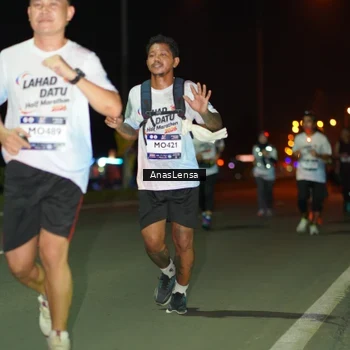 Runner Photo 7638294