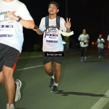 Runner Photo 7638298