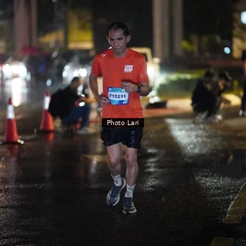 Runner Photo 7638303