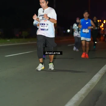 Runner Photo 7638305
