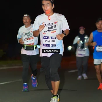 Runner Photo 7638306