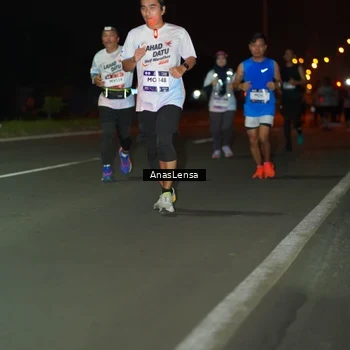 Runner Photo 7638307
