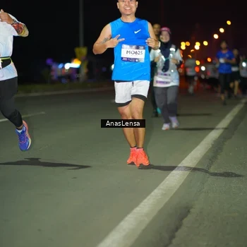 Runner Photo 7638312