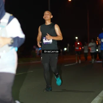 Runner Photo 7638329