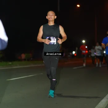 Runner Photo 7638332