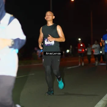 Runner Photo 7638336