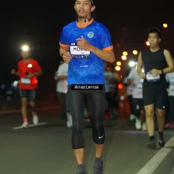 Runner Photo 7638342