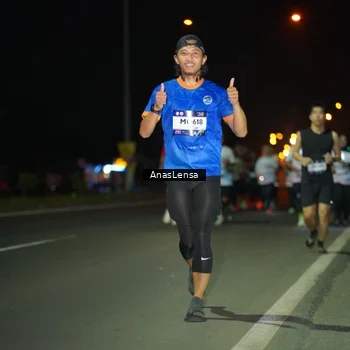 Runner Photo 7638354