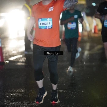 Runner Photo 7638363