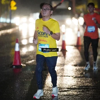 Runner Photo 7638368