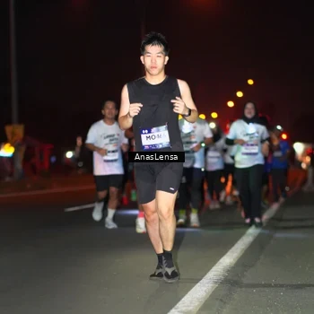 Runner Photo 7638373