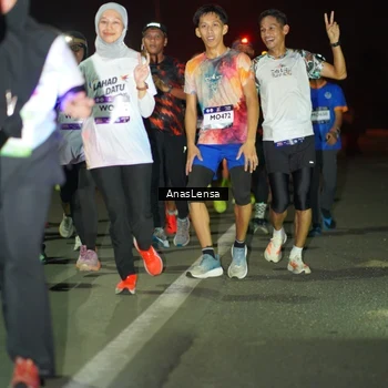 Runner Photo 7638417