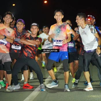 Runner Photo 7638424