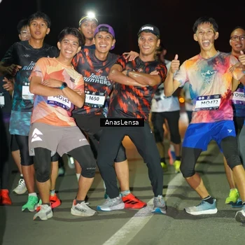 Runner Photo 7638430