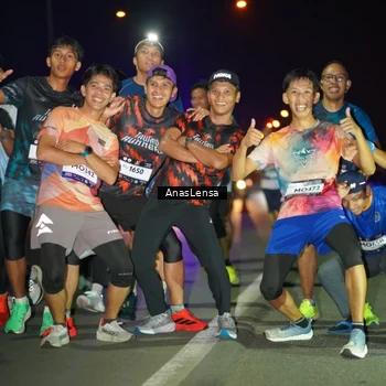 Runner Photo 7638433