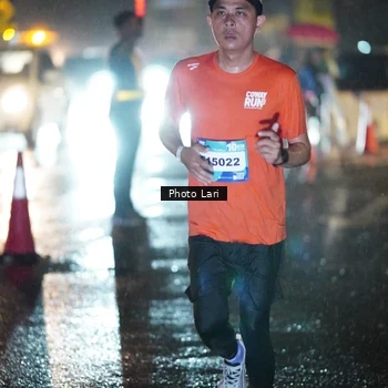 Runner Photo 7638443