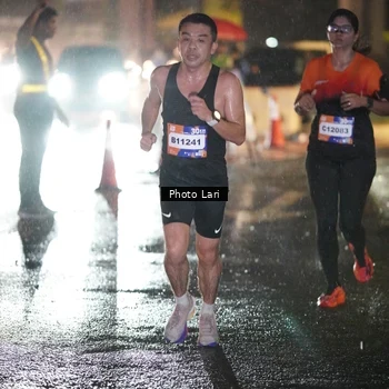 Runner Photo 7638444