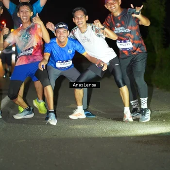 Runner Photo 7638448