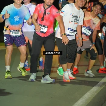 Runner Photo 7638462