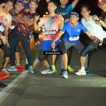 Runner Photo 7638464