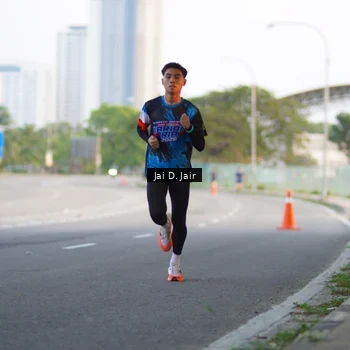 Runner Photo 7638536