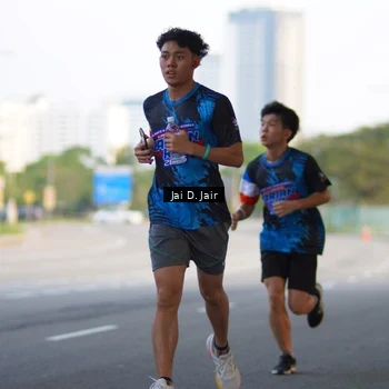 Runner Photo 7638537