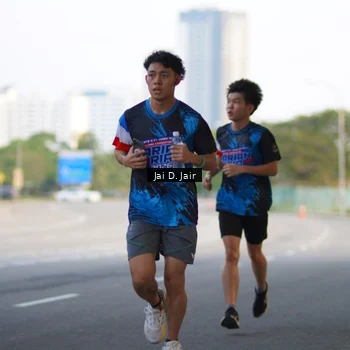 Runner Photo 7638543