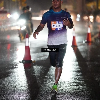 Runner Photo 7638546