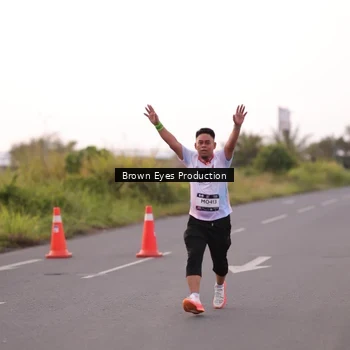 Runner Photo 7638550