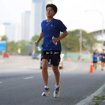 Runner Photo 7638593